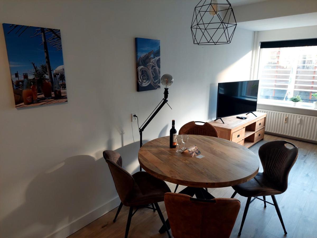 Apartment Duinvos 150M From The Beach Noordwijk Bagian luar foto