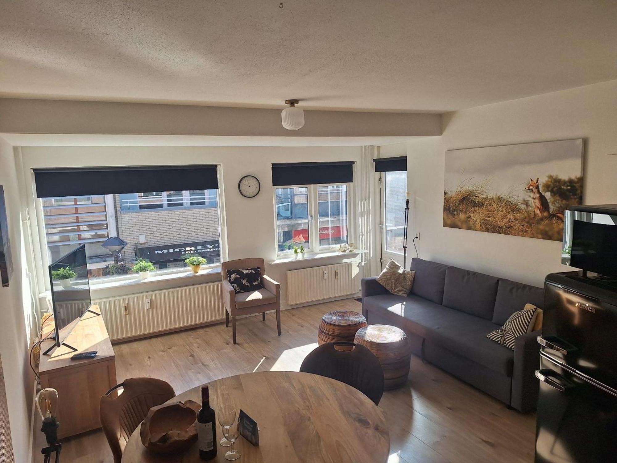 Apartment Duinvos 150M From The Beach Noordwijk Bagian luar foto
